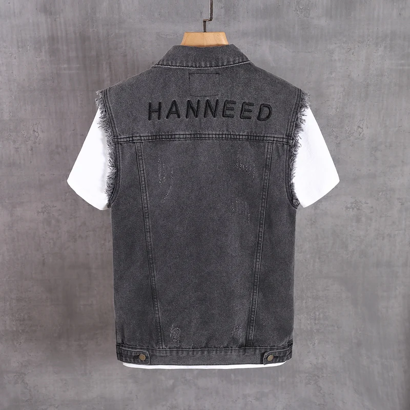 Мужской джинсовый жилет черно-серый рваный без рукавов в стиле хип-хоп