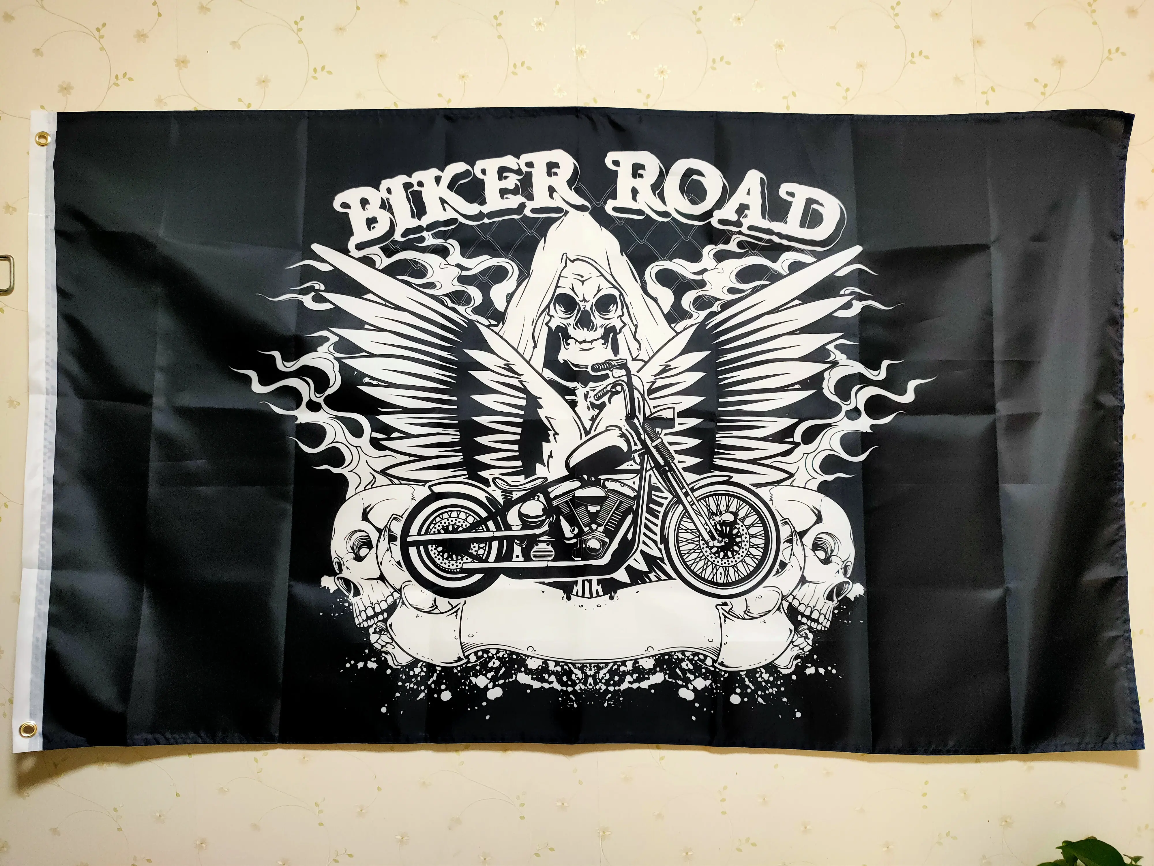 

Флаг мотоциклиста пиратский локомотив шоссе украшение дороги Череп Кость DJ музыка Ameirca USA Polpular культура рок и роллов