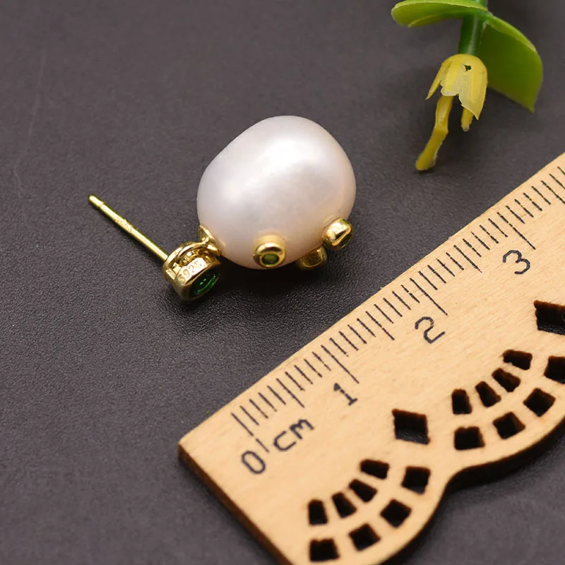 

Natural Freshwater Pearl Stud Earrings Fashion Green Crystal Rhinestone Earring for Women Girls Handmade Female Jewelry Gifts