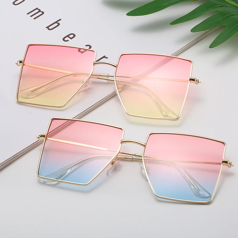

Fashion Vintage Oversize Square Sun Glasses for Men Women Metal Frame Driving Sunglasses UV400 Pink Bule Mirror Gradient Goggle