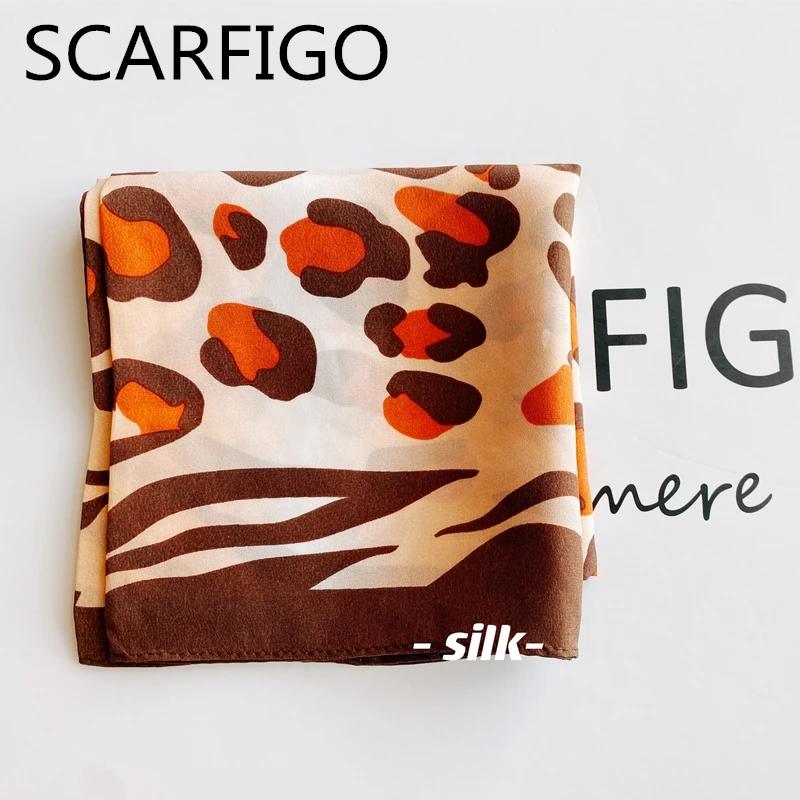

Шарф SCARFIGO Шелковый женский, 50 х50 см, с леопардовым принтом