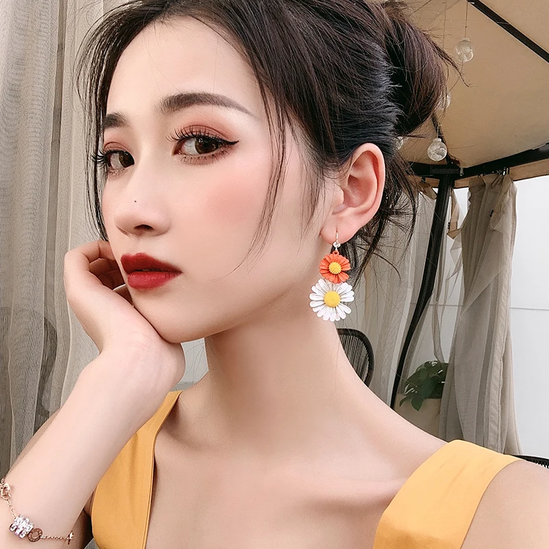 Серьги женские летние контрастных цветов корейский дизайн | Украшения и
