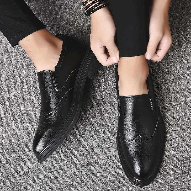 

Men Dress Shoes Handmade Carved Brogue Style Paty Leather Wedding Shoes Men Flats Leather Oxfords Formal Shoes