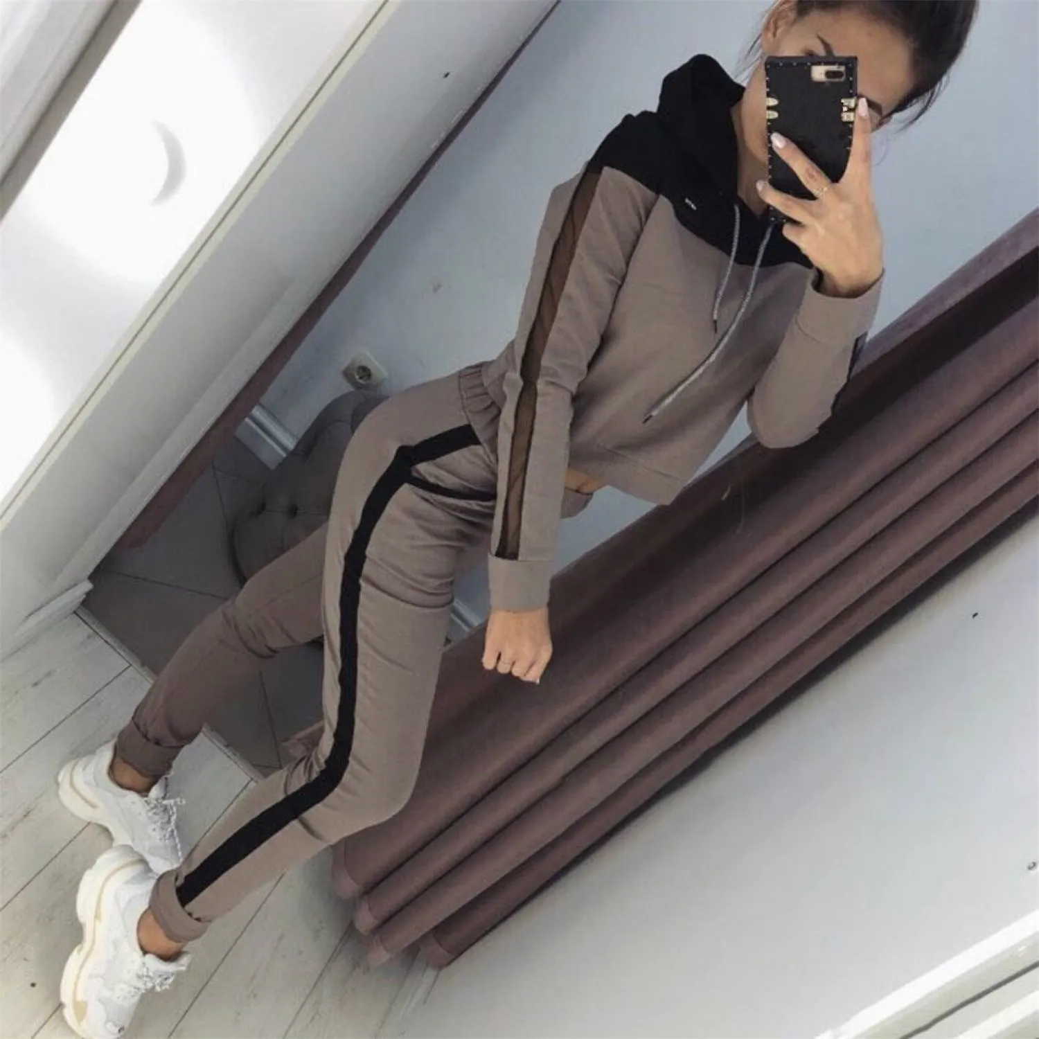 Женский комплект из 2 предметов: толстовка с длинным рукавом и капюшоном