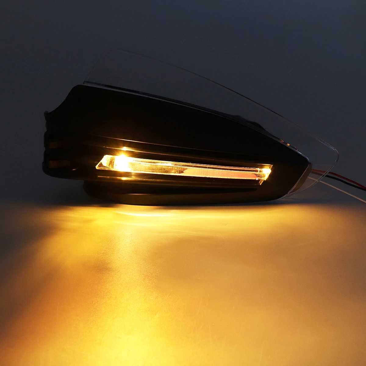 

2pcs Motorcycle Universal Anti-fall Handguard Off-road Vehicle Front Windshield with Turn Signal Motorcycle Anti-fall Handguard