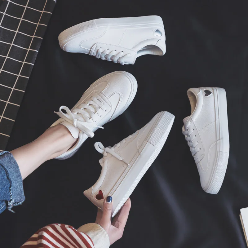 

Leather Woman Shoes 2019 Spring Fashion New Woman Leather Shoes Ladies Breathable Cute Heart Flats Casual Shoes White Sneakers