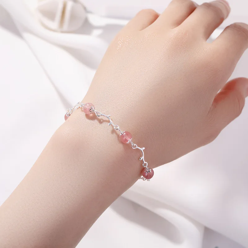 Женское ювелирное изделие из серебра 925 пробы с натуральным кварцем и лунным