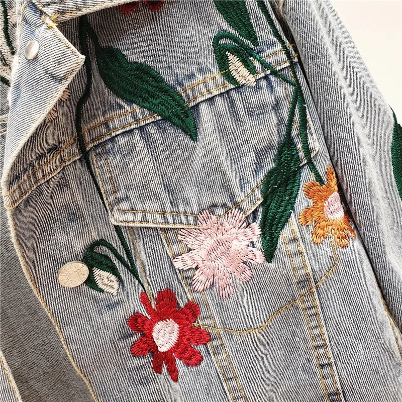 

2021 New Autumn Women Floral Embroidery Jeans Jacket Single Breasted Vintage Ladies Casual Denim Jacket Loose Streetwear Coats