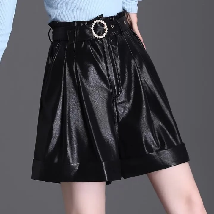 

2021 New Women Vintage Pleats Design Mom PU Leather Hots Shorts Female Chic Side Pocket Casual Slim Pantalone Cortos Plus Size