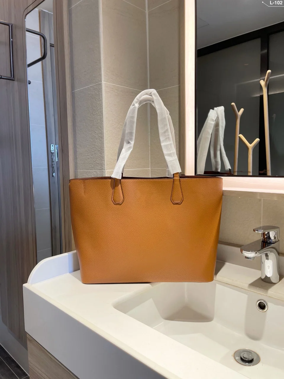 

100% Cowhide Business Professional Ladies Handbags Roman Letters Ladies Gold Metal Products One-shoulder Messenger Handbag