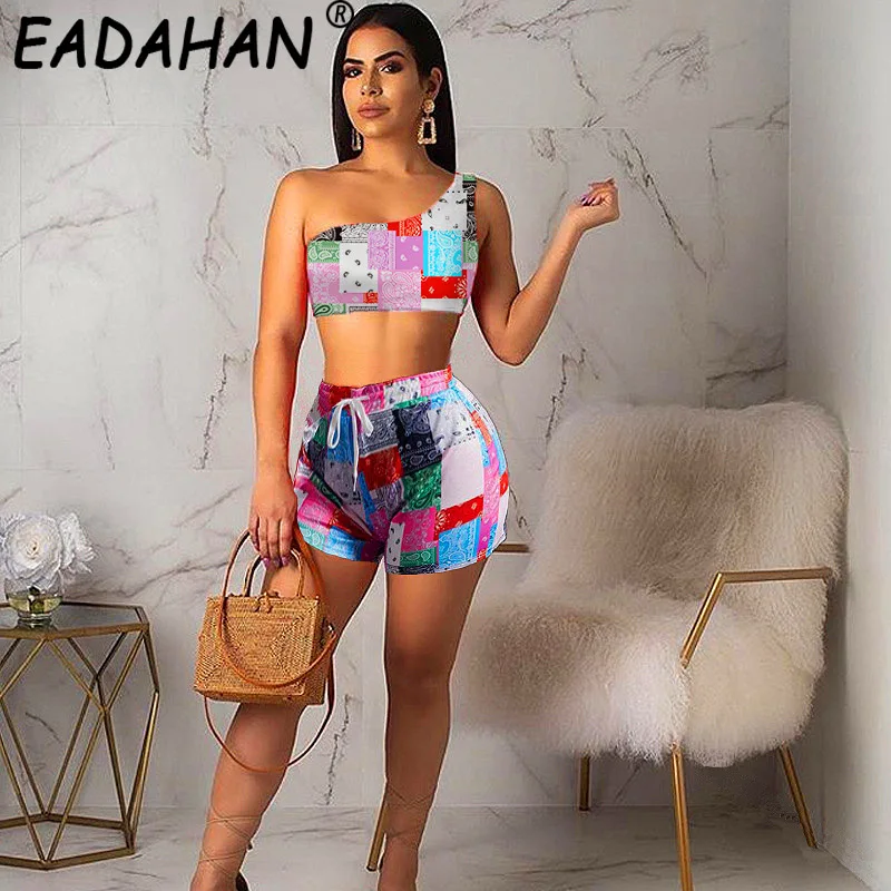

Eadahan 2021 летняя женская мода Кешью цветочный узор Печатный одно плечо топ и пляжные шорты костюм из двух частей