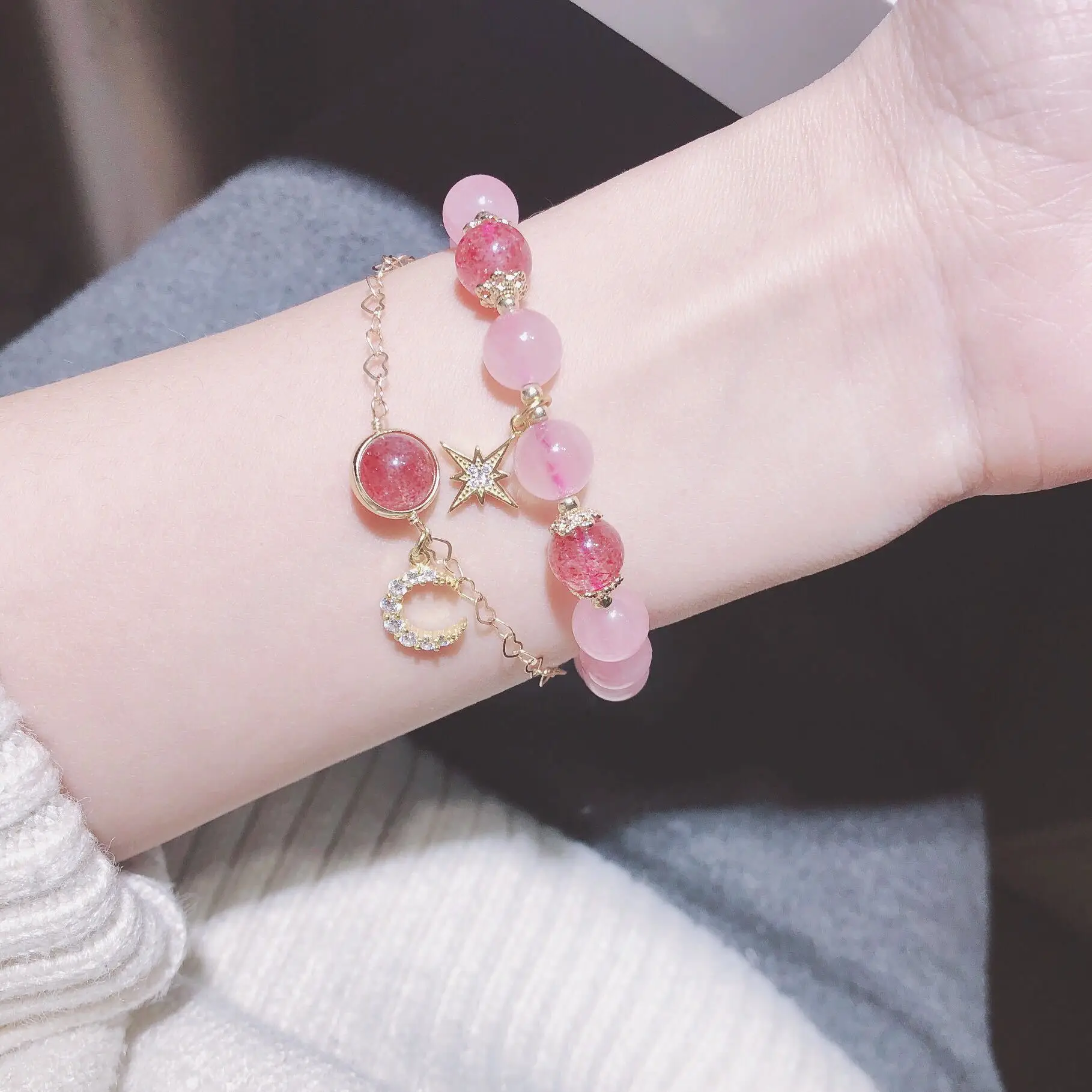 

Fashion simple personality bracelet set strawberry crystal powder crystal transfer starmoon bracelet female