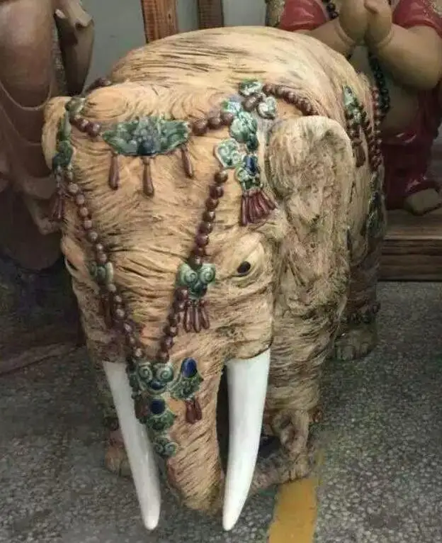 

Lucky elephant decoration Shiwan ceramic doll relocation business gift Ceramic household luxury Animal Sculpture statue mascot