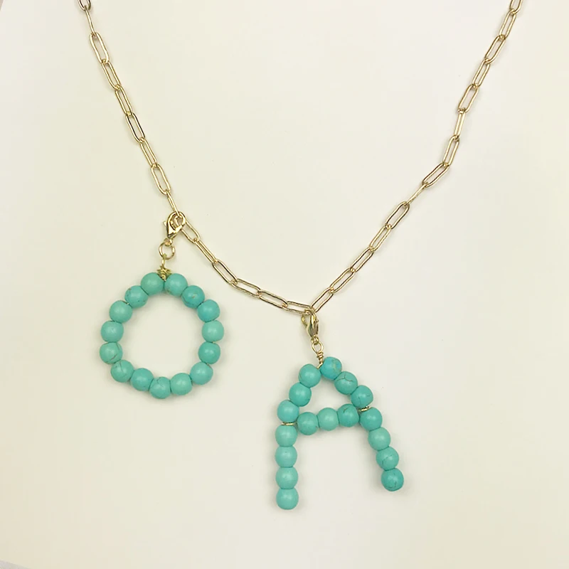 Цепочка с подвеской в виде букв алфавита золотого цвета простое модное