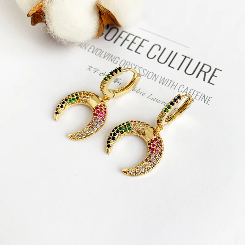 Радужные готические серьги Cross Eye с золотым сердцем Stud Bar медные Aretes De Moda украшения для женщин подарок на Рождество.