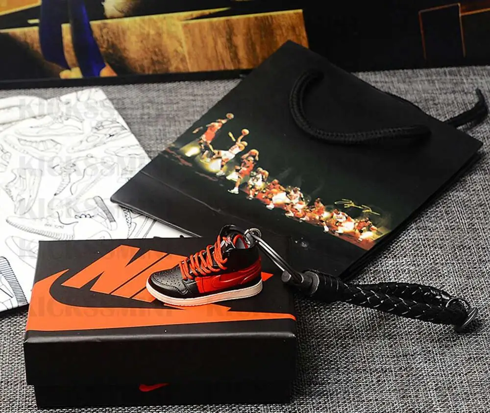 a shoe w rope Персональный DIY Air Jordan " разбитая задняя панель" часть 1 3D кроссовок фигурный брелок сумка коробка Подвеска для пары Кукла аксессуар - Цвет: a shoe w rope