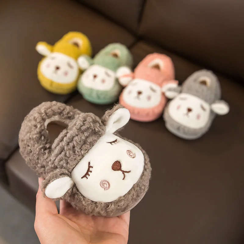 

Детские тапочки из материала на основе хлопка для маленьких мальчиков; Сезон осень; Зимняя домашняя обувь; Нескользящие От 1 до 3 лет детская ...