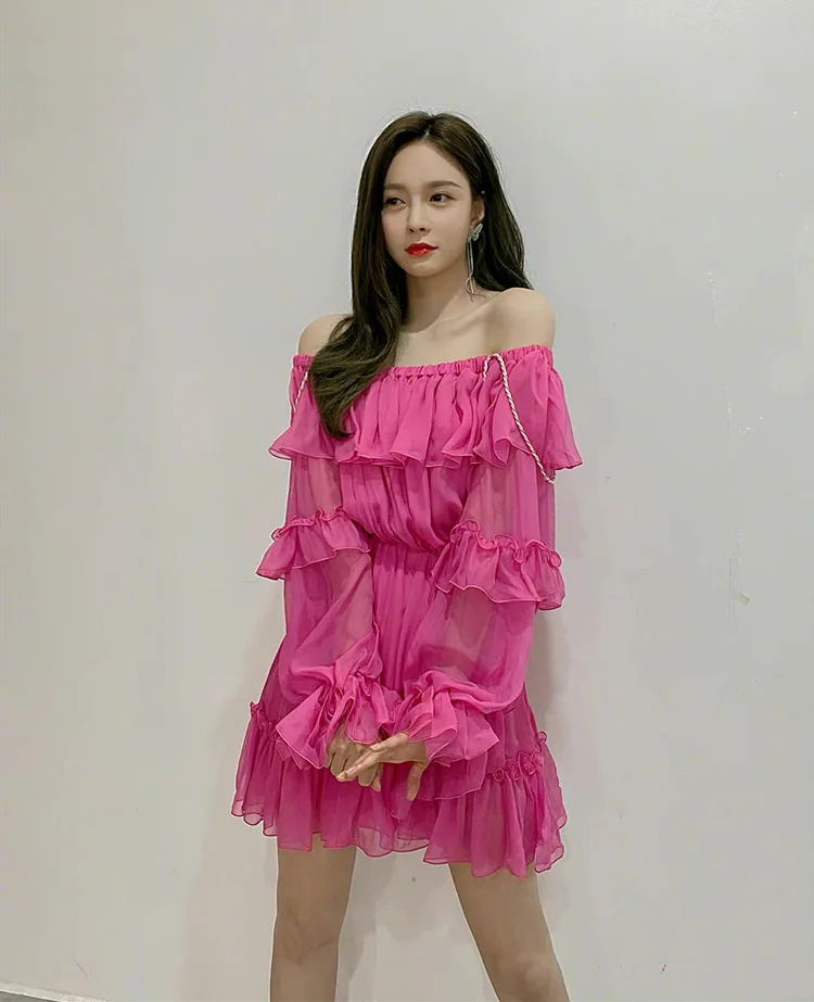 

Song Yanfei Shen Mengchen same rose red one shoulder sexy lotus leaf long sleeve off shoulder dress women Mars tassel