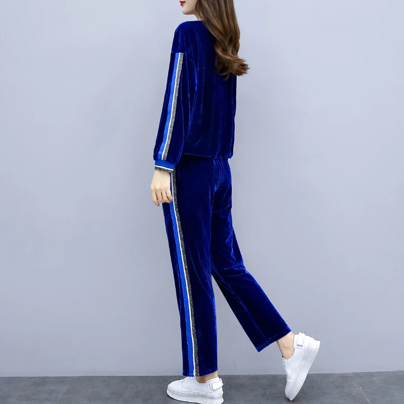 Спортивный костюм плюша с V образным вырезом осенний больших размеров тонкие