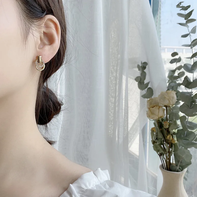 

Женские серьги из серебра 925 пробы, с кольцом