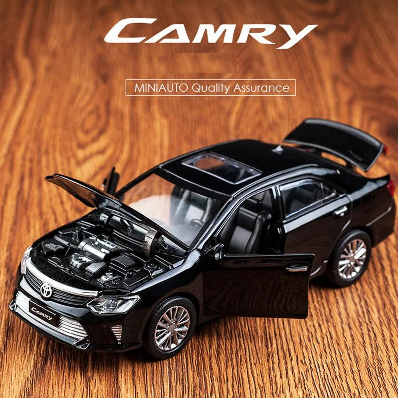 

1:32 Toyota Camry Alloy Car Model Strong Pull Back Diecasts & Toy Vehicles Children Boys Car Toys Metal Die-cast Kids Gifts