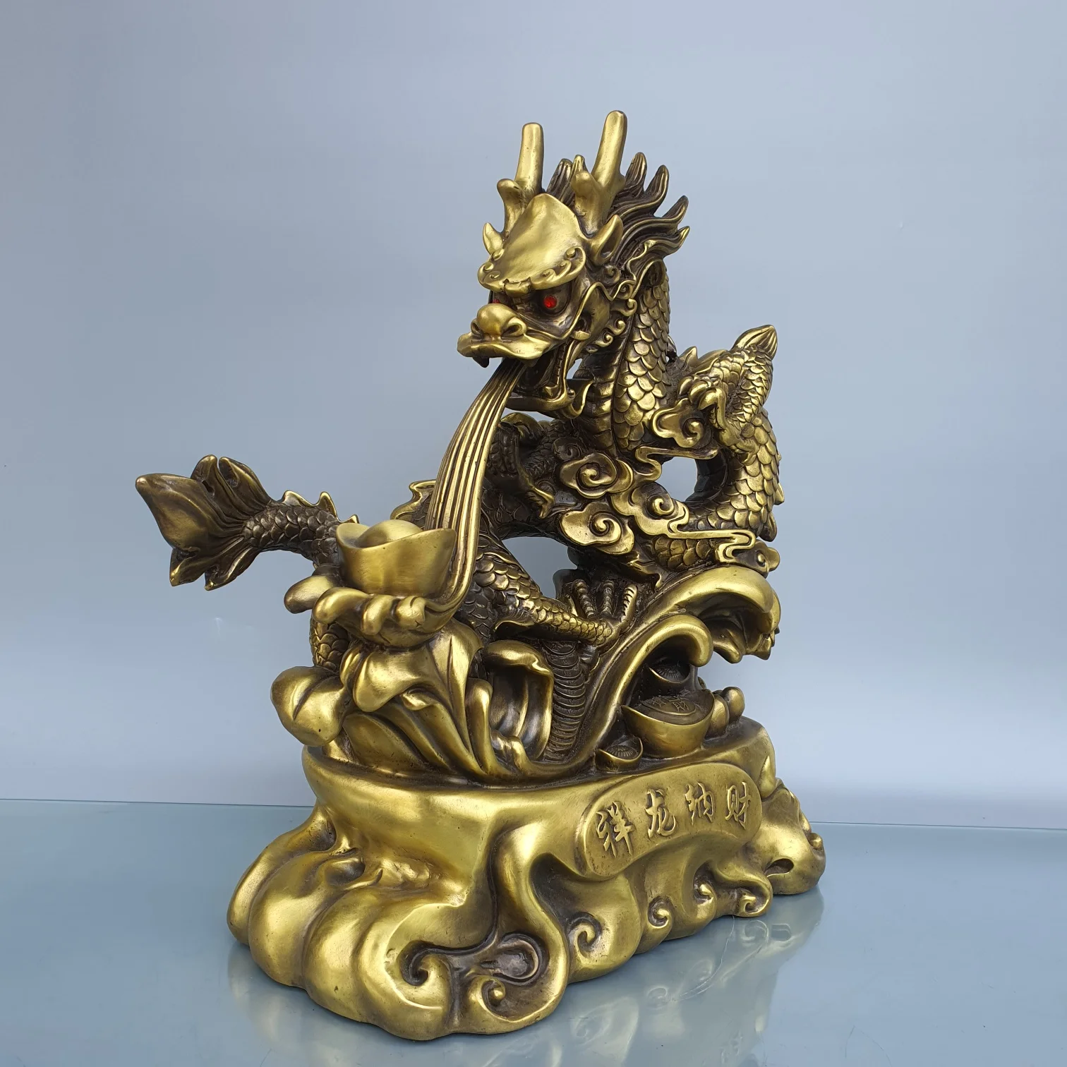Дракон из латуни. Дракон из латуни. Дракон из латуни. Бронзовые статуэтки дракон денежный. Дракон из латуни.