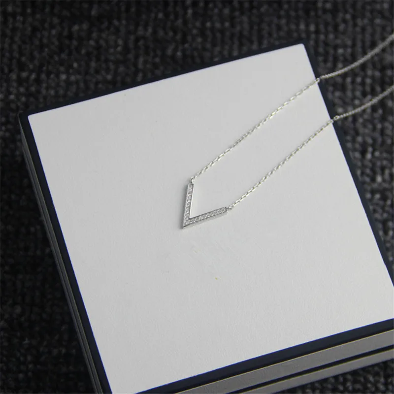 

925 Sterling Silver Crystal Letter V Shape Charm Necklace Pendant Jewelry For Women Wedding Choker dz308