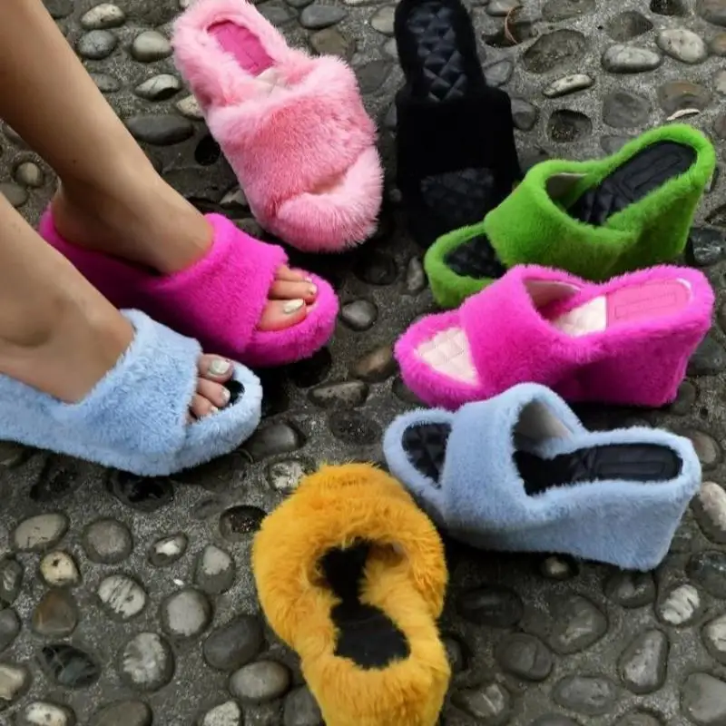 

2021 New Winter Ladies Slippers Plus Velvet Warm Plush Shoes, Women's Winter Stepping Thick-soled High-heeled Women's Cotton Sho