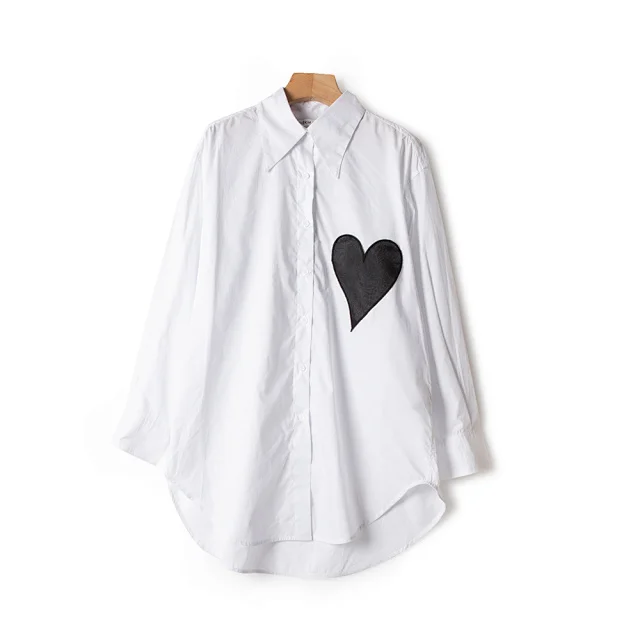 

2021 Early Autumn Ladies Long Sleeve Single-Breasted Fashion Shirt and Tops Heart Patch Women Cotton White Blouse