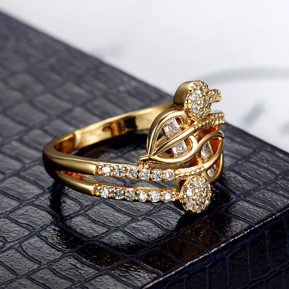 Роскошные циркониевые кольца с бриллиантами для женщин золотого цвета