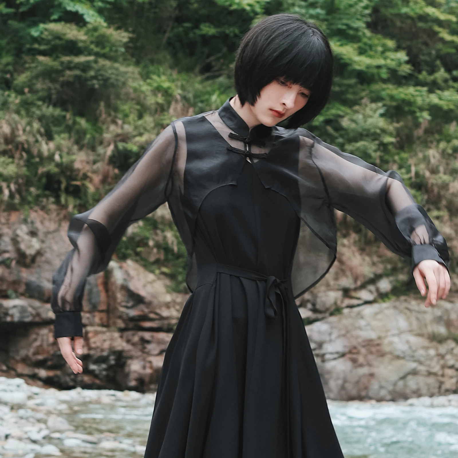 

Черное готическое тонкое платье из органзы с рукавами-фонариками дизайнерское длинное платье Харадзюку милые темные металлические чайные ...