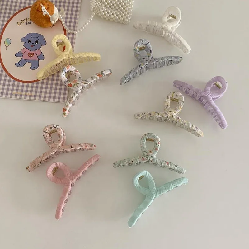 

Korea Elegant Large Matte Multicolor Hairpin Bath Hair Catch Shark Clip For Women Hair Accessories Hair Style Making