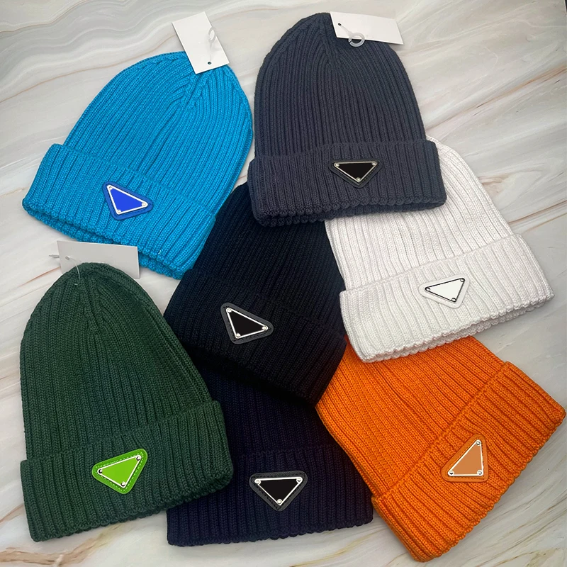 

Роскошная Брендовая женская осенне-зимняя Корейская уличная вязаная шапка для отдыха на открытом воздухе путешествий универсальная тепла...