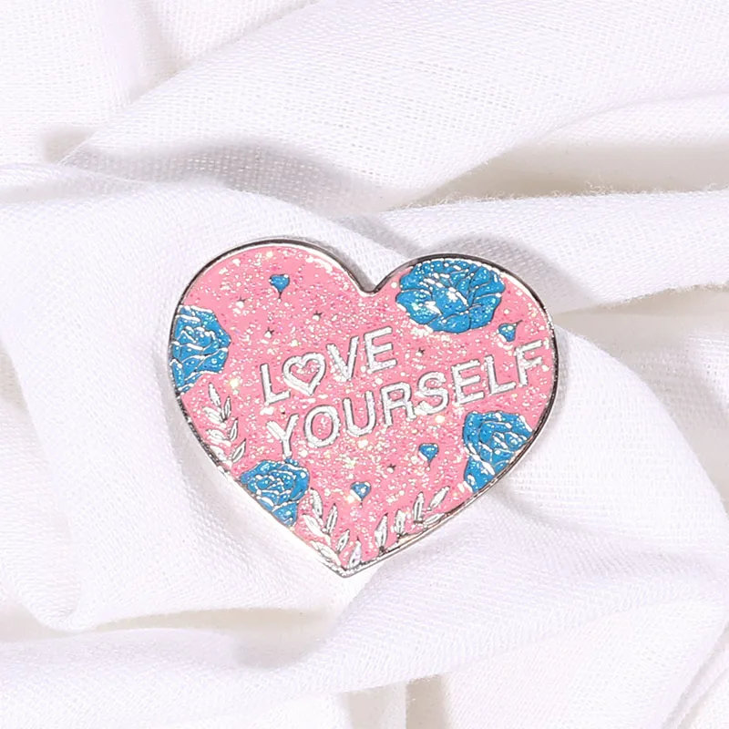 Love Yourself брошь блестящее сердце Металлическая Булавка Kpop Bangtan мальчики коллекция