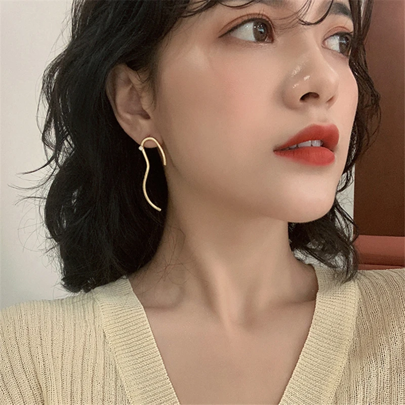 Серьги AOMU для женщин простые геометрические абстракции витая линия