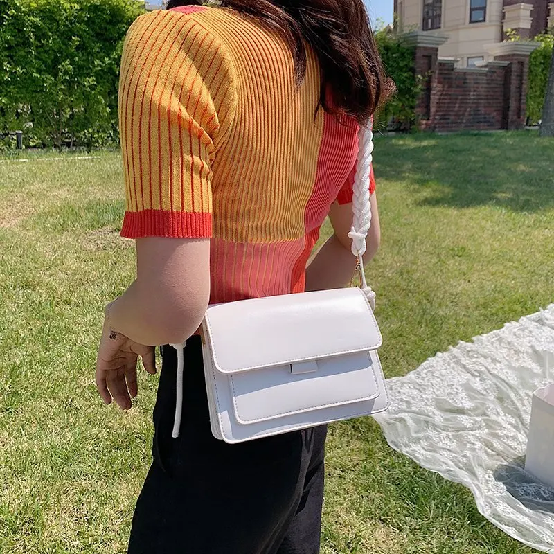 Плетеные дизайнерские сумки на ремне через плечо из искусственной кожи для