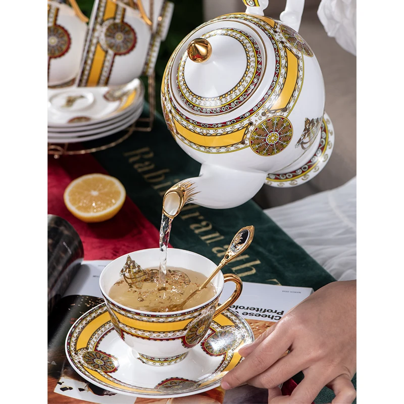 

Europe High-Grade Bone China Coffee Cup Set British Ceramics Phnom Penh Afternoon Tea Cup Set Coffee Cup Saucers Gifts