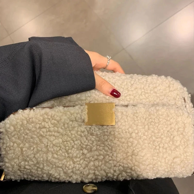 

Lamb Wool Underarm Hand Bags 2020 New Autumn Winter Trendy Fleece Shoulder Bag Luxury Womens Designer Handbags Bolsa De Hombro