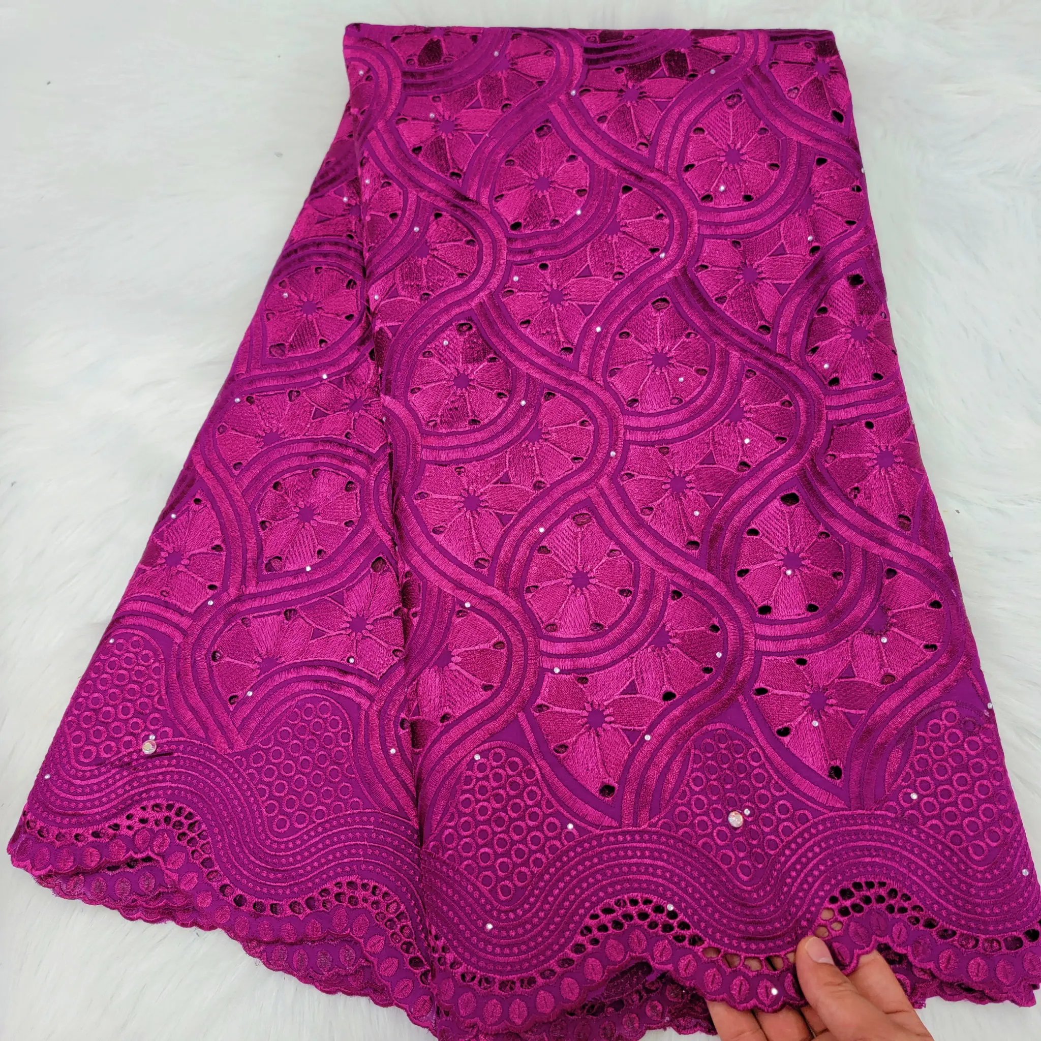 

Beautiful Swiss Voile Lace in Switzerland African Lace Fabric Hot Sale Swiss Lace Fabric 5Yards African Cotton Fabric For Dress