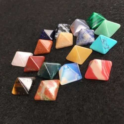 

7pcs Natural Crystal Pyramid Healing Crystal Crafts Rose Quartz Chakra Decoration Reiki Rainbow Fluorite Room Decor Random Color