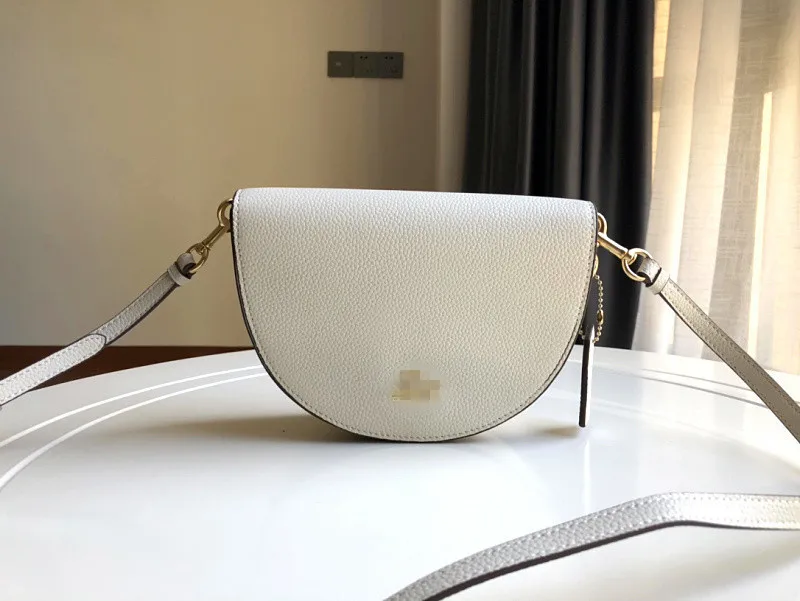 

Women's Summer White Retro casual simple half moon bag Single Shoulder Messenger Bag