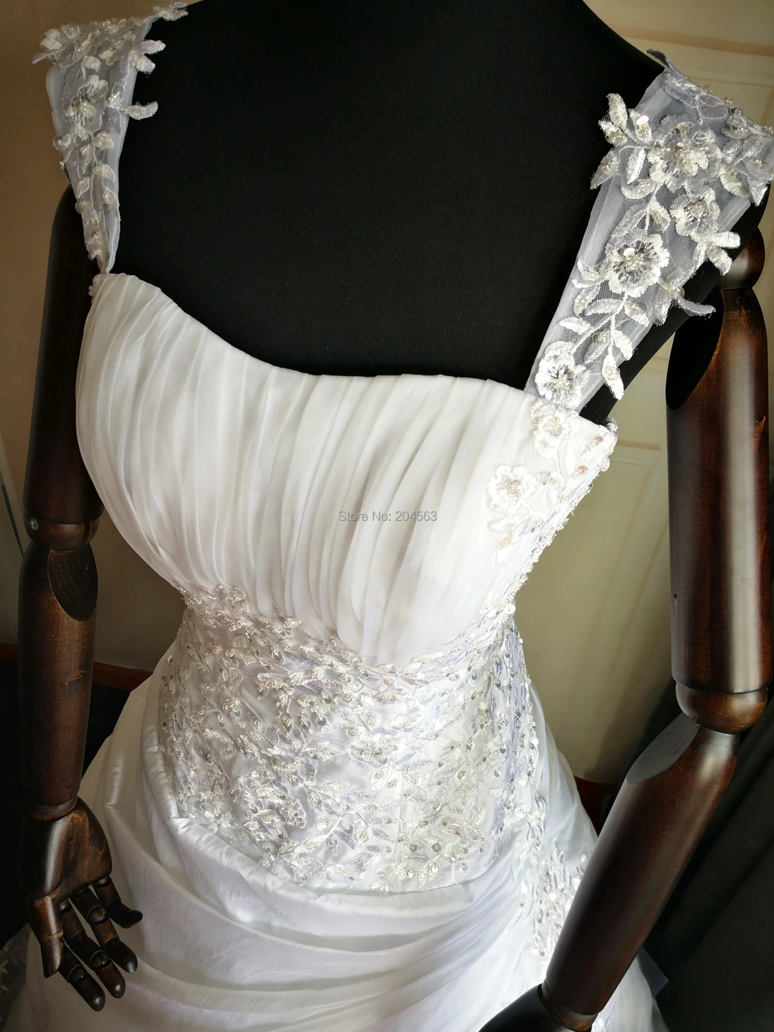 Лидер продаж дизайнерское свадебное платье А силуэта с тонкими бретельками