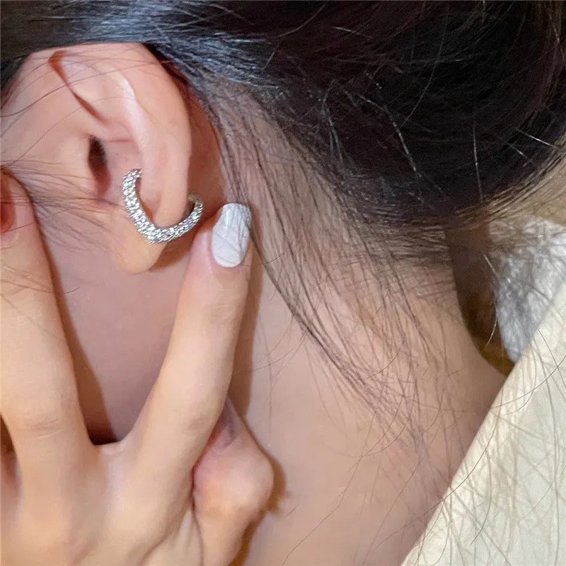 Hip Hop Trend Delicate Love Heart No Puncture Ear Bones Clip Punk Girls Fashion Design Zircon Earrings Married Party Jewelry Gif | Украшения