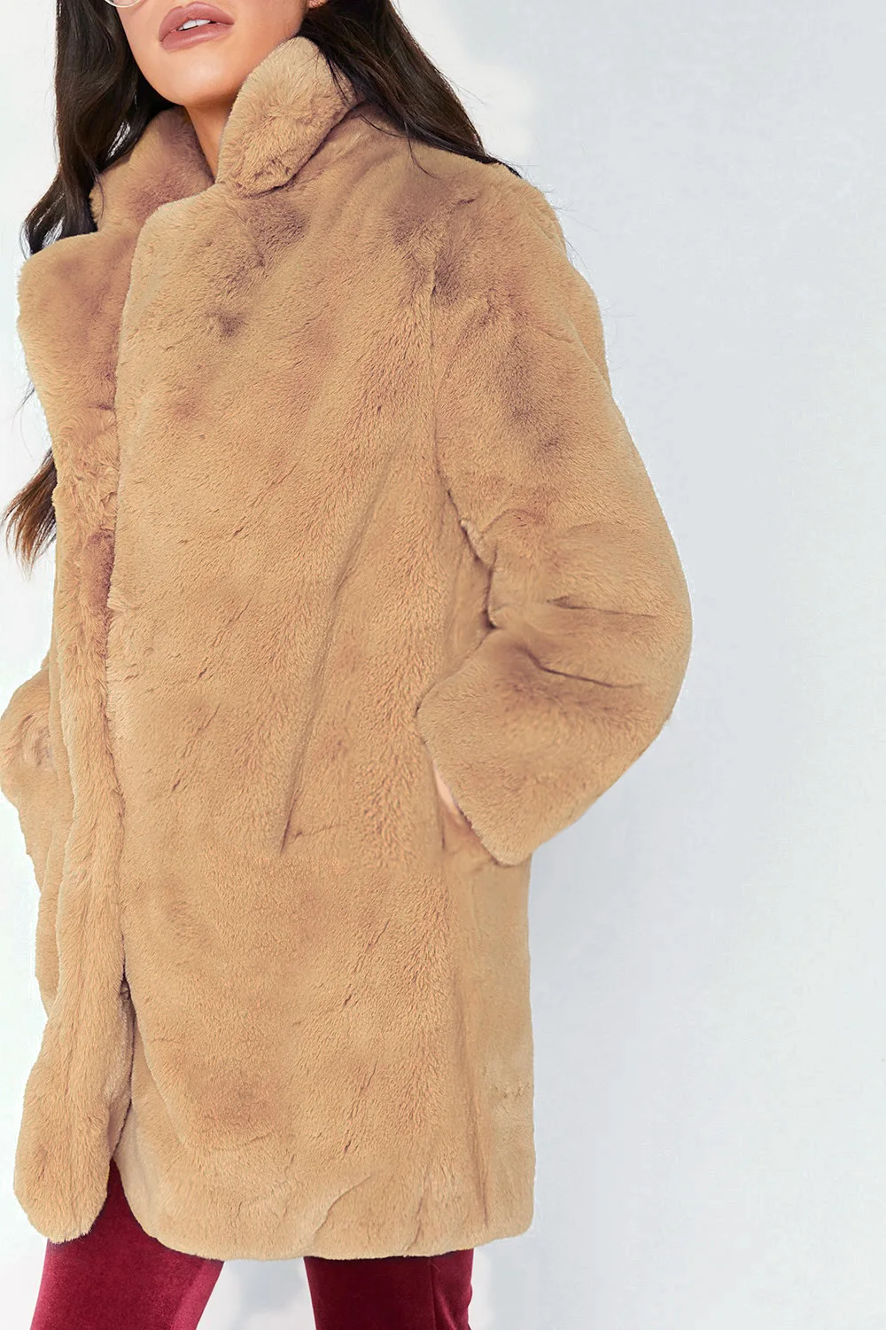 Женское меховое пальто на сезон осень-зима искусственное с закрытой пуговицей