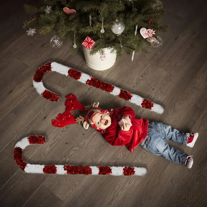 

Detachable Christmas Candy Cane Decorations 50Inches Tinsel Canes Giant Candy Cane for Xmas Festive Party Indoor Decor 2PCS