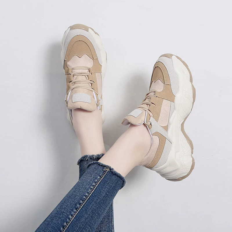 Женские кроссовки на плоской платформе дышащие Уличная обувь толстой подошве