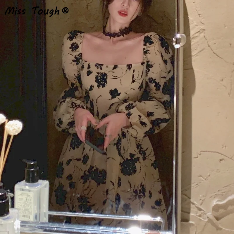 

Autumn Vintage Floral Dress Women Elegant Print Party Midi Dress Female Casual Korean Fashion Hepburn Style Retro Dress 2021