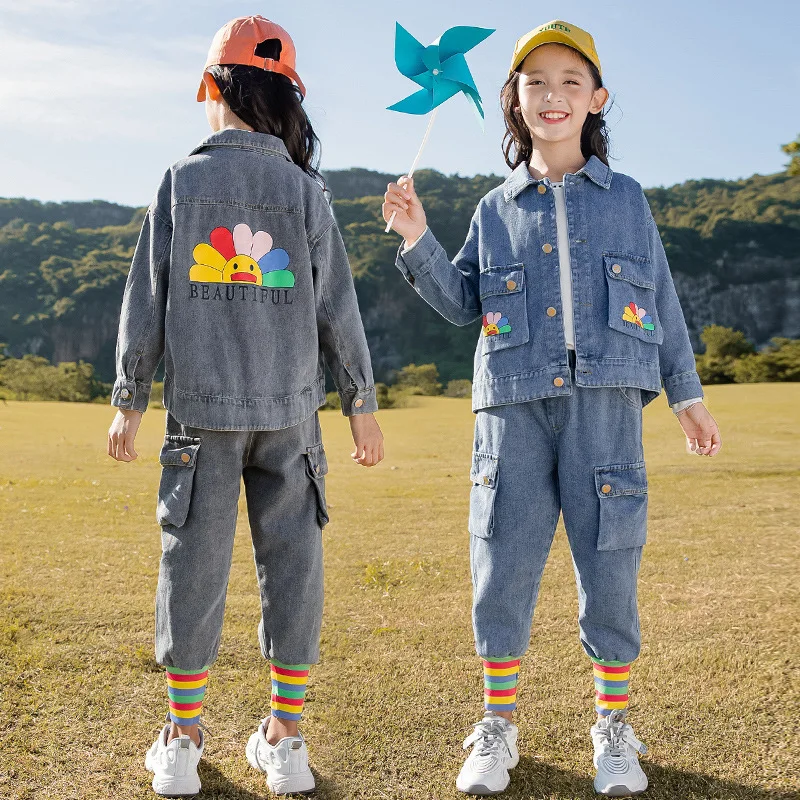

Girls' autumn suits 2020 new children's clothes, big children's Korean version of the net red children's denim two-piece tide