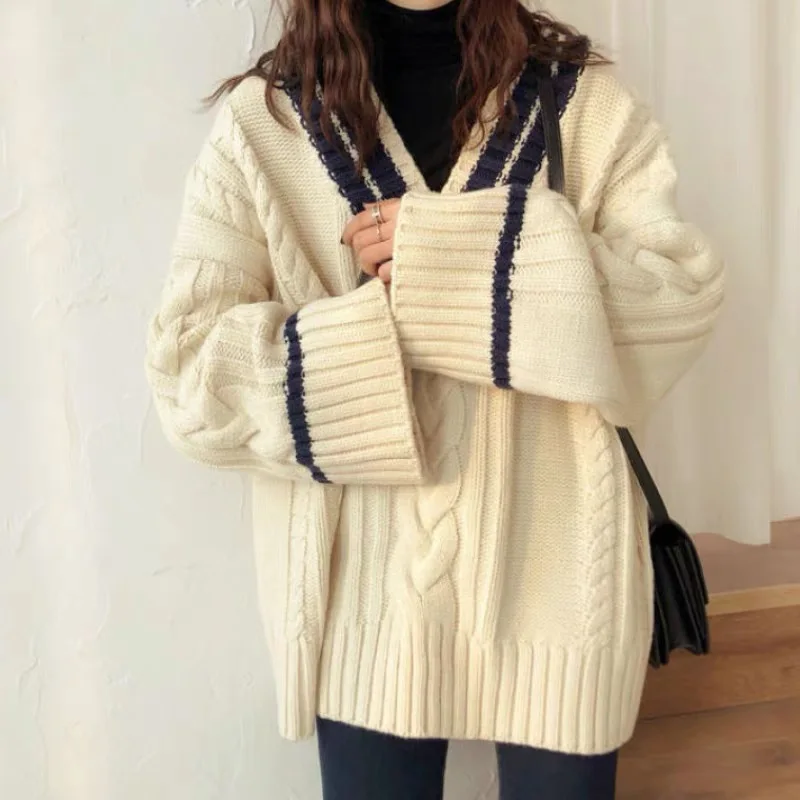 

Autumn and winter wind spell color twist pullovers lazy college female edition v-neck loose sweater coat