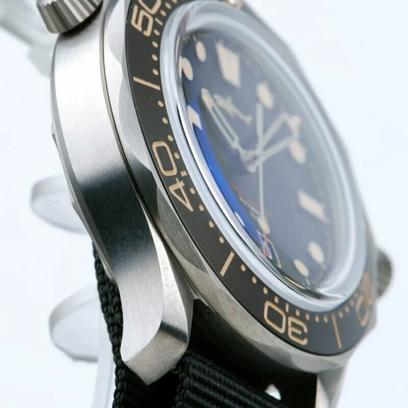 

HEIMDALLR Mechanical Watch Titanium Sea Ghost NTTD Diving Watch 200M Water Resistant NH35 Automatic Mechanical Sapphire Luminous
